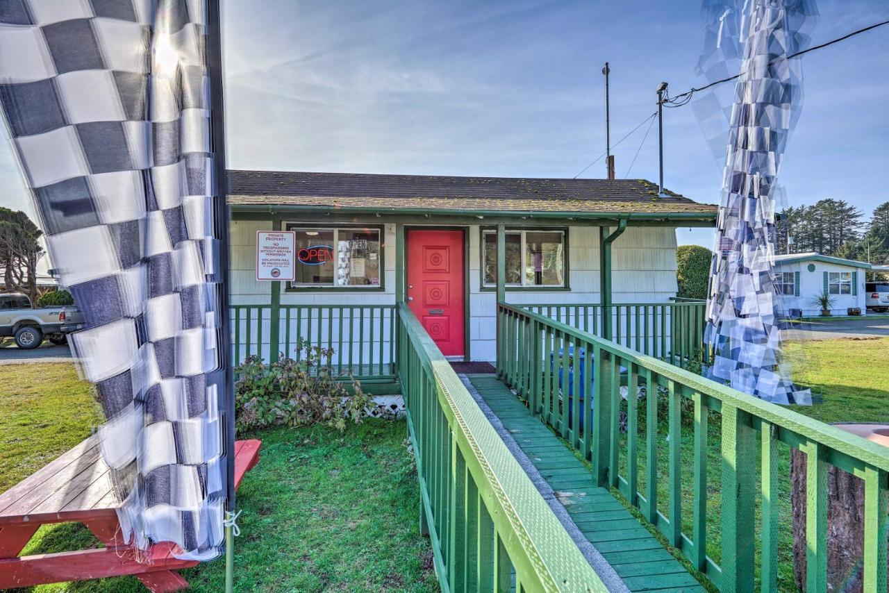 Smith River Vintage Cabin Oceanfront Deck And Views Luaran gambar